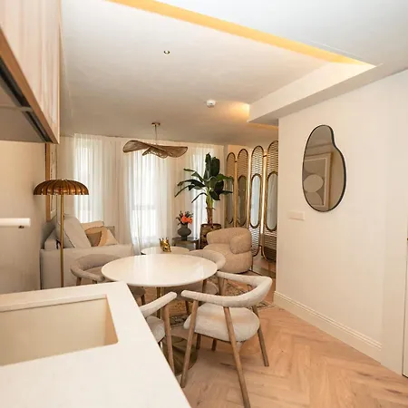 Gerona By Manlia アパート アリカンテ