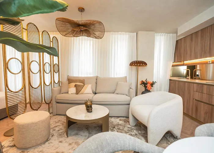 Gerona By Manlia Apartament *